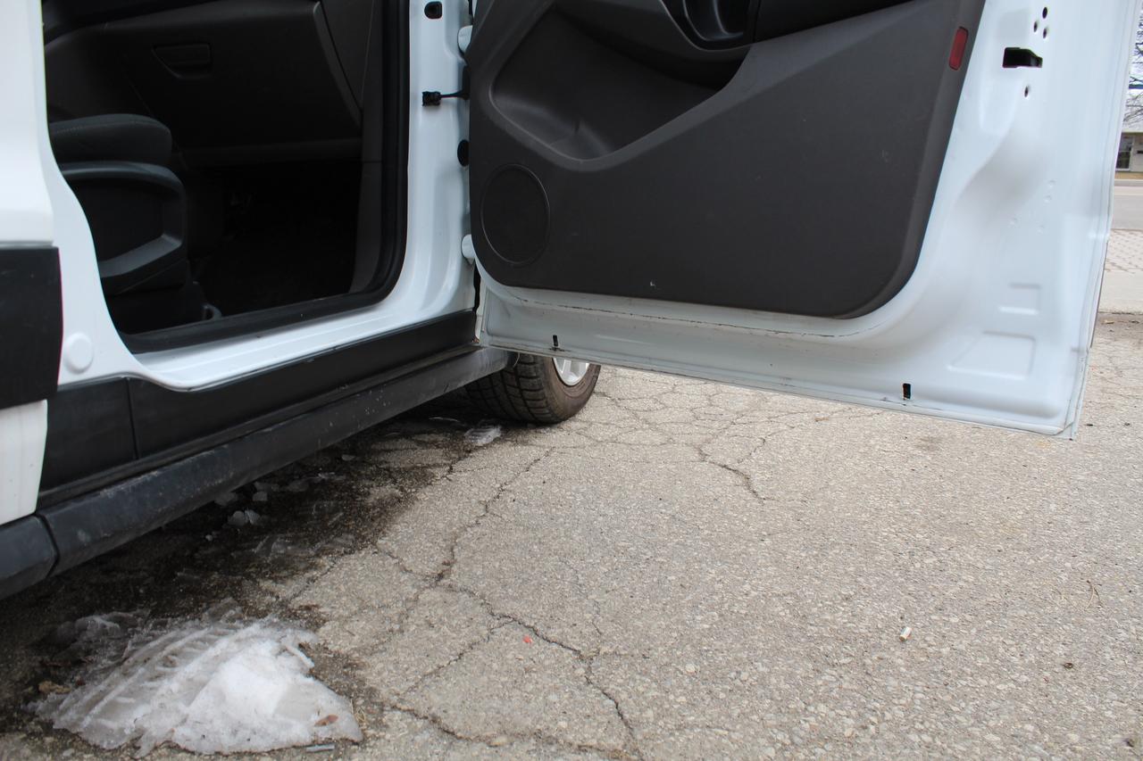 2020 Ford Transit Connect XLT Lane assist Divider Shelving Back Cam Photo