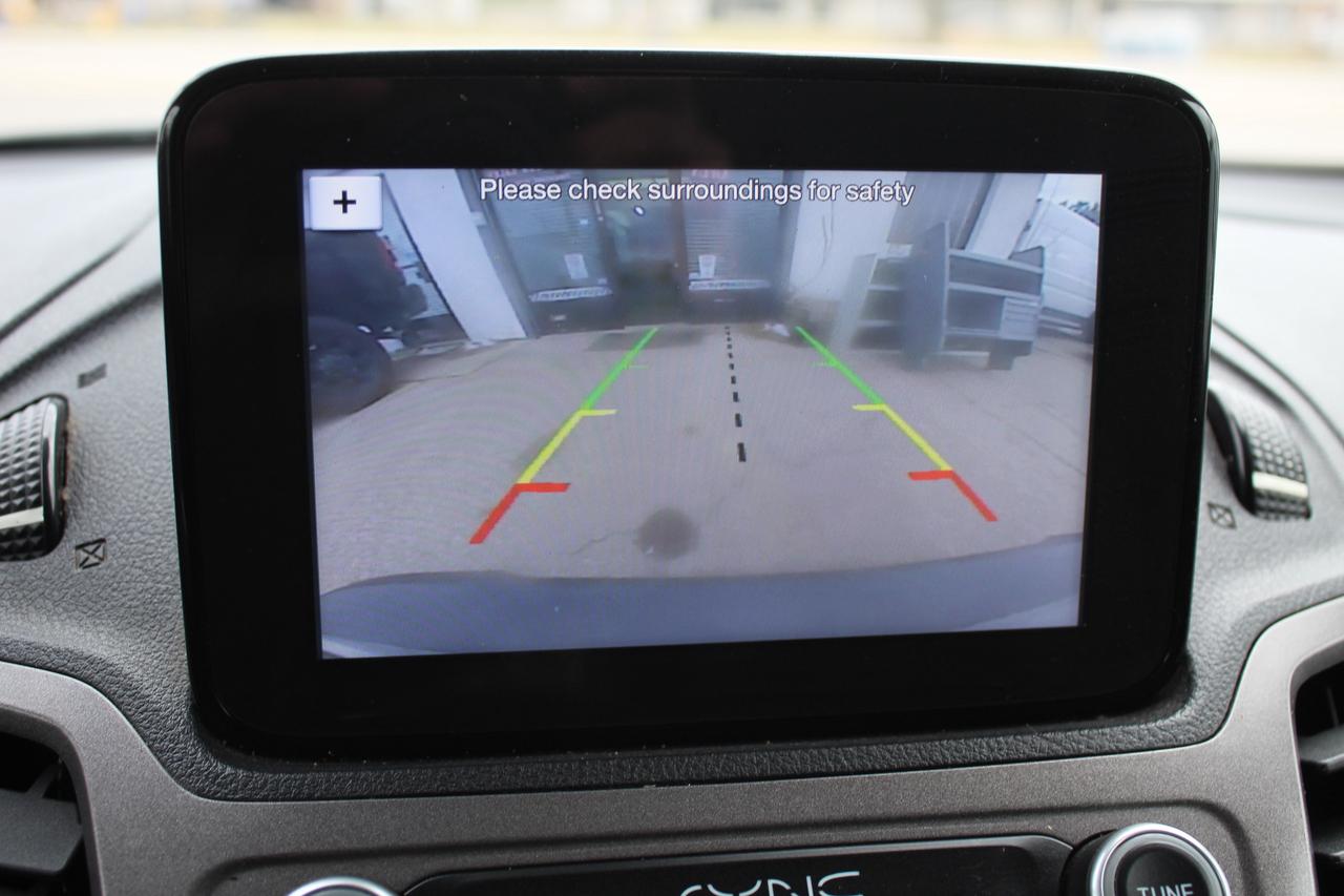 2020 Ford Transit Connect XLT Lane assist Divider Shelving Back Cam Photo