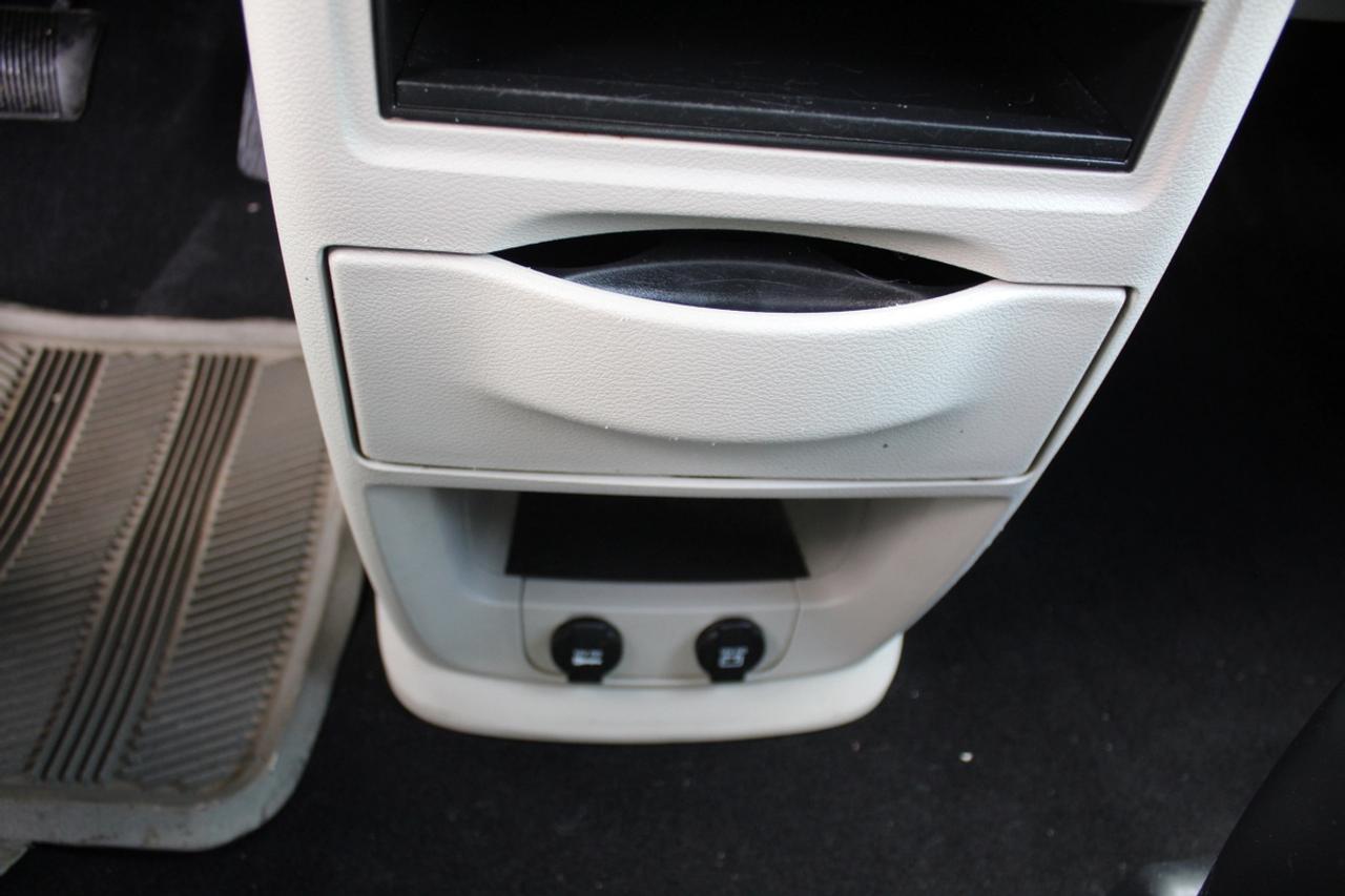 2019 Dodge Grand Caravan SE C/V Ladder Rack Divider Photo
