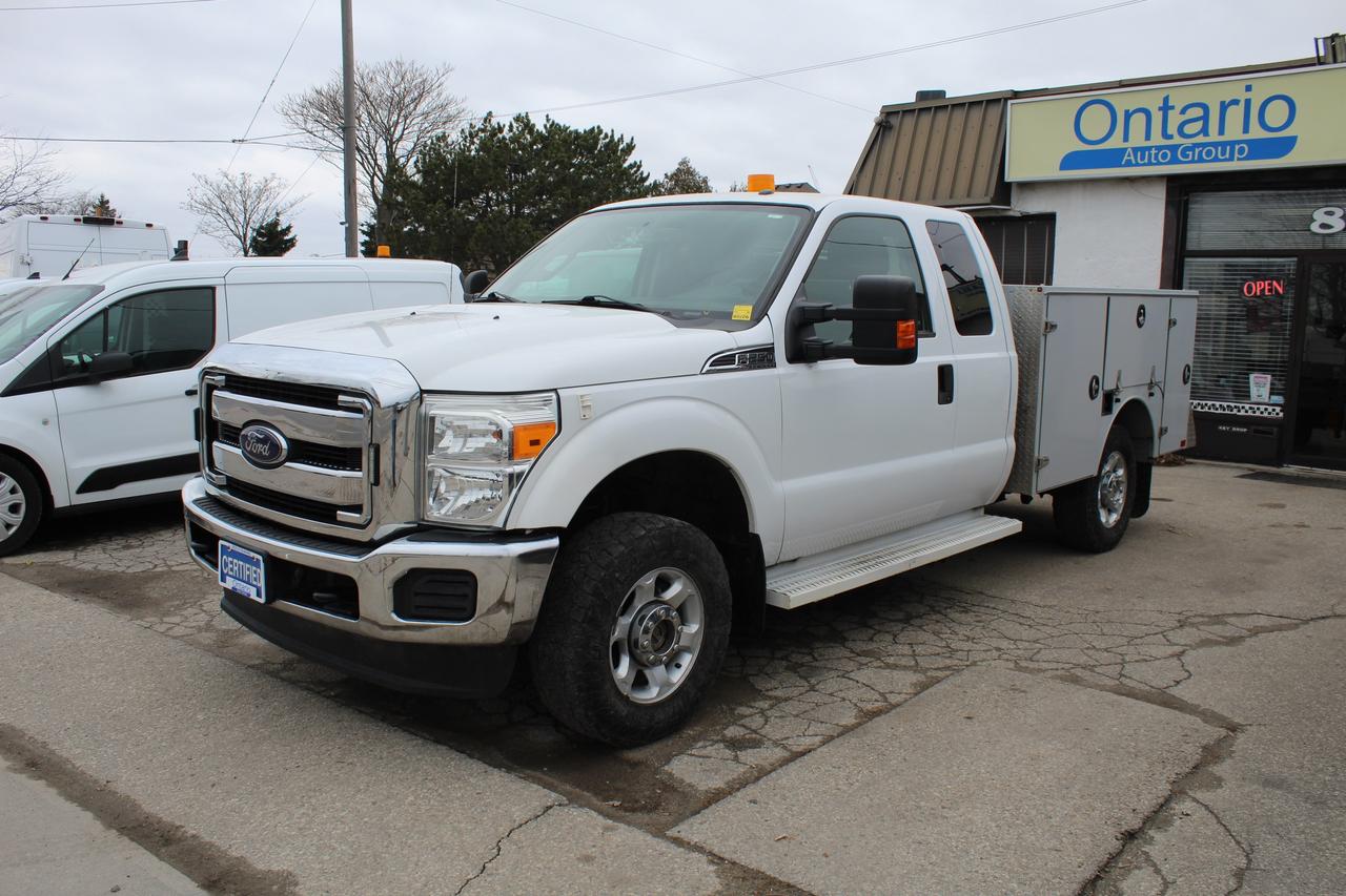 2014 Ford F-250 SUPER DUTY XLT 4WD utility SRW Photo