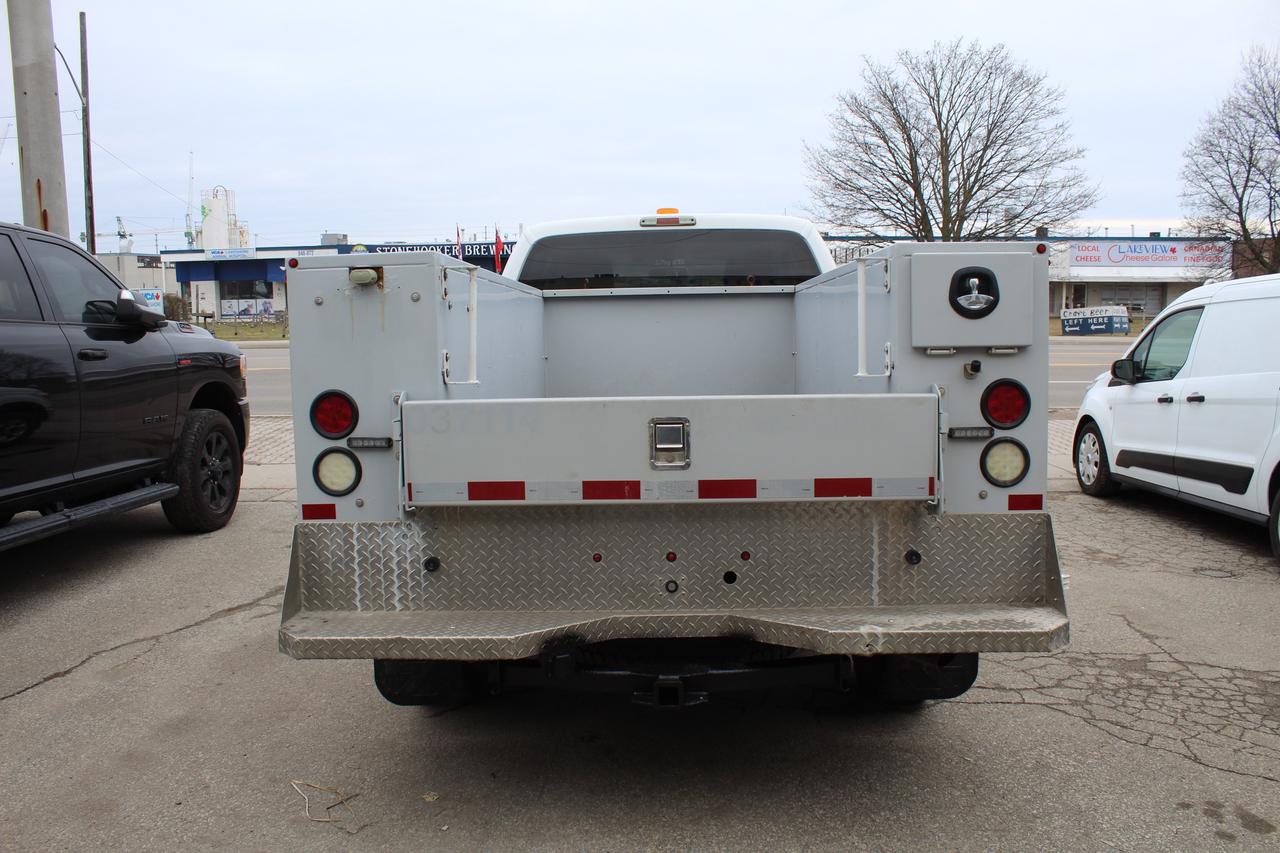 2014 Ford F-250 SUPER DUTY XLT 4WD utility SRW Photo