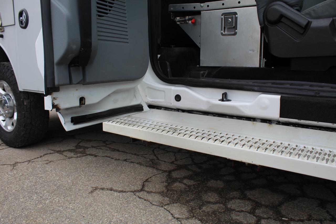 2014 Ford F-250 SUPER DUTY XLT 4WD utility SRW Photo