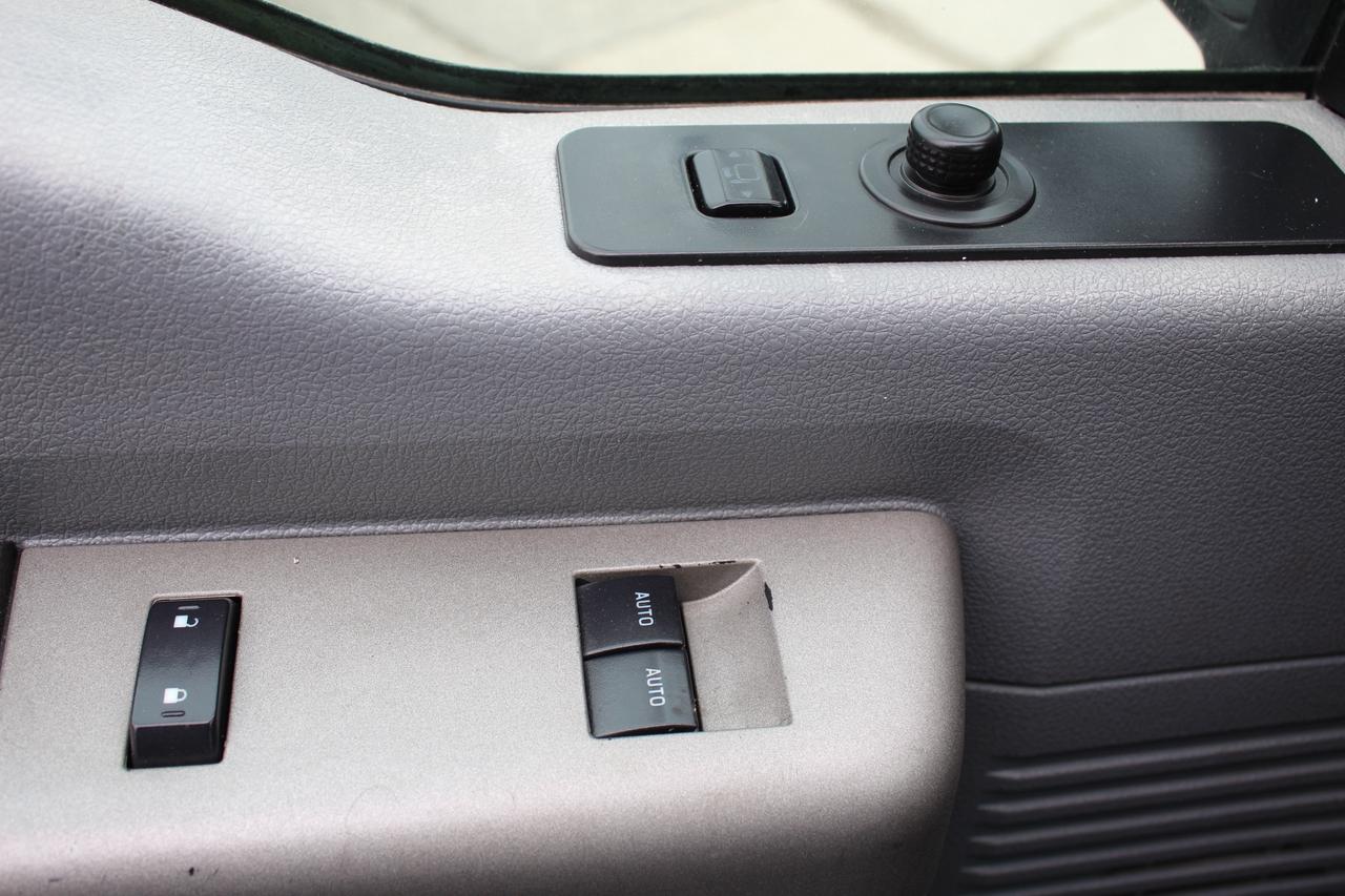 2014 Ford F-250 SUPER DUTY XLT 4WD utility SRW Photo