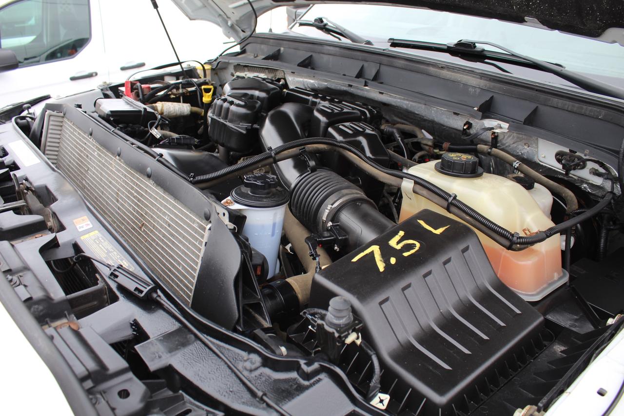 2014 Ford F-250 SUPER DUTY XLT 4WD utility SRW Photo