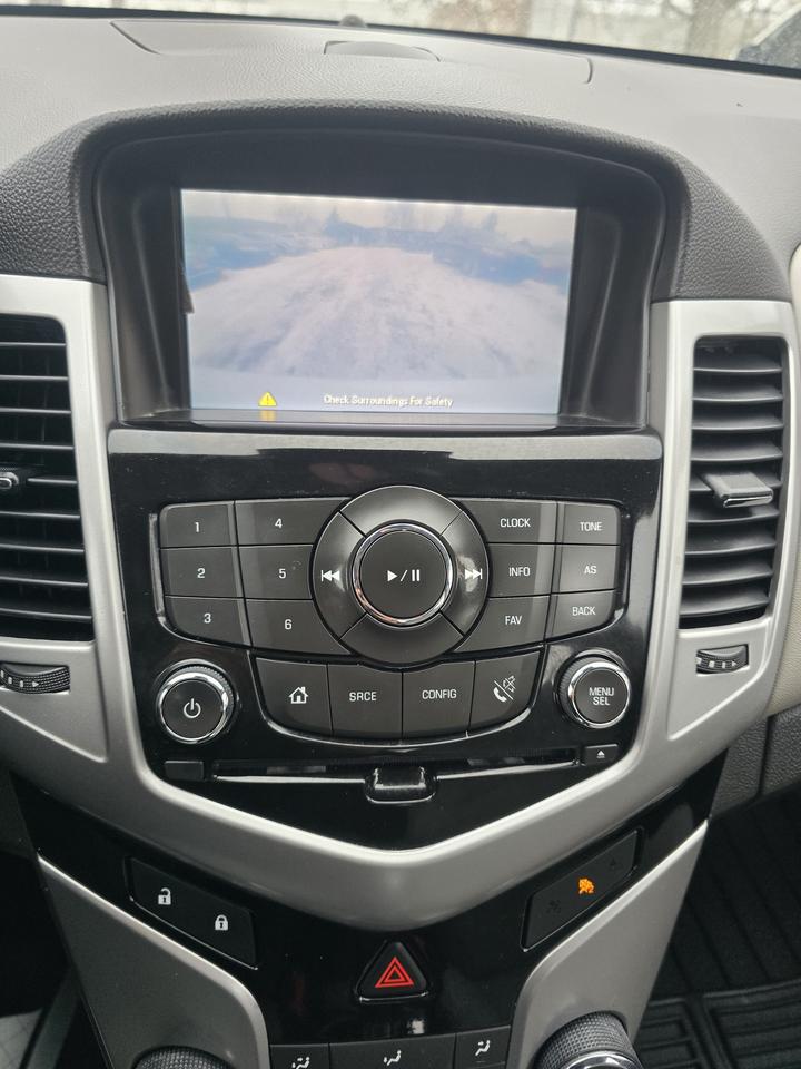 2014 Chevrolet Cruze 1LT Photo