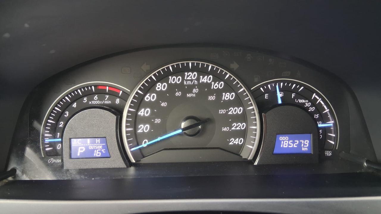 2014 Toyota Camry LE Photo