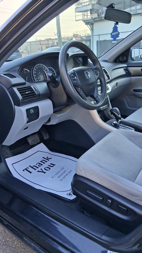 2014 Honda Accord LX Photo
