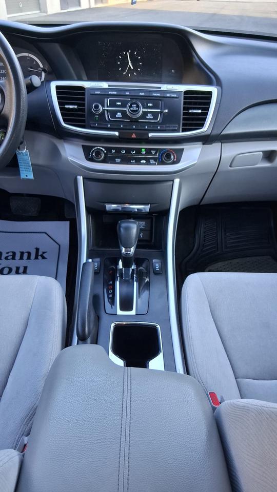 2014 Honda Accord LX Photo