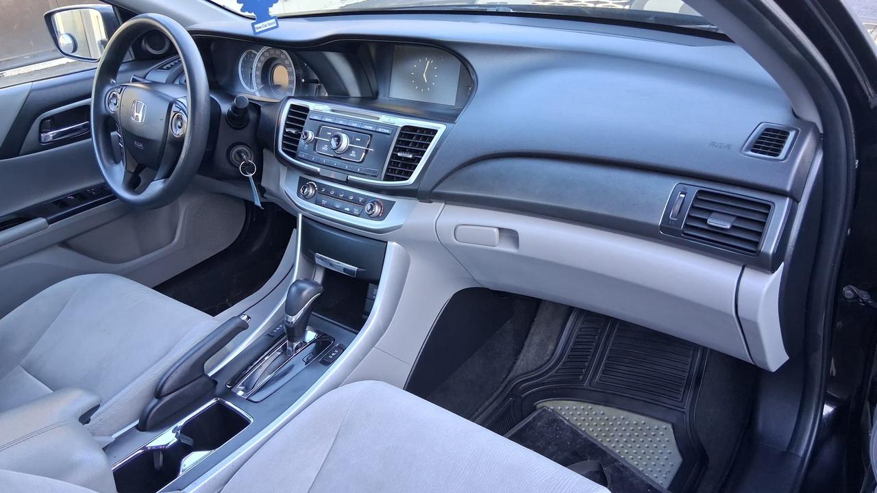 2014 Honda Accord LX Photo