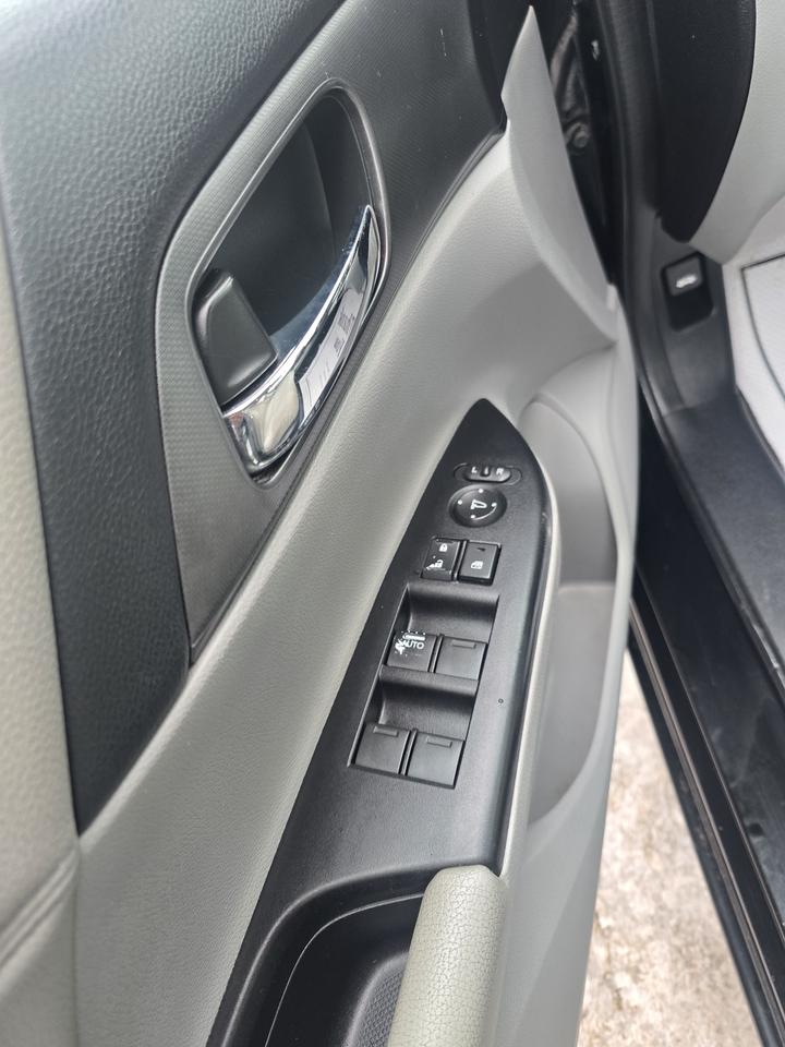 2014 Honda Accord LX Photo