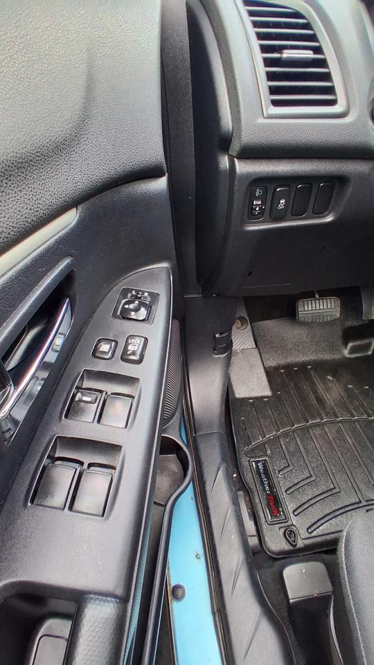 2011 Mitsubishi RVR GT Photo