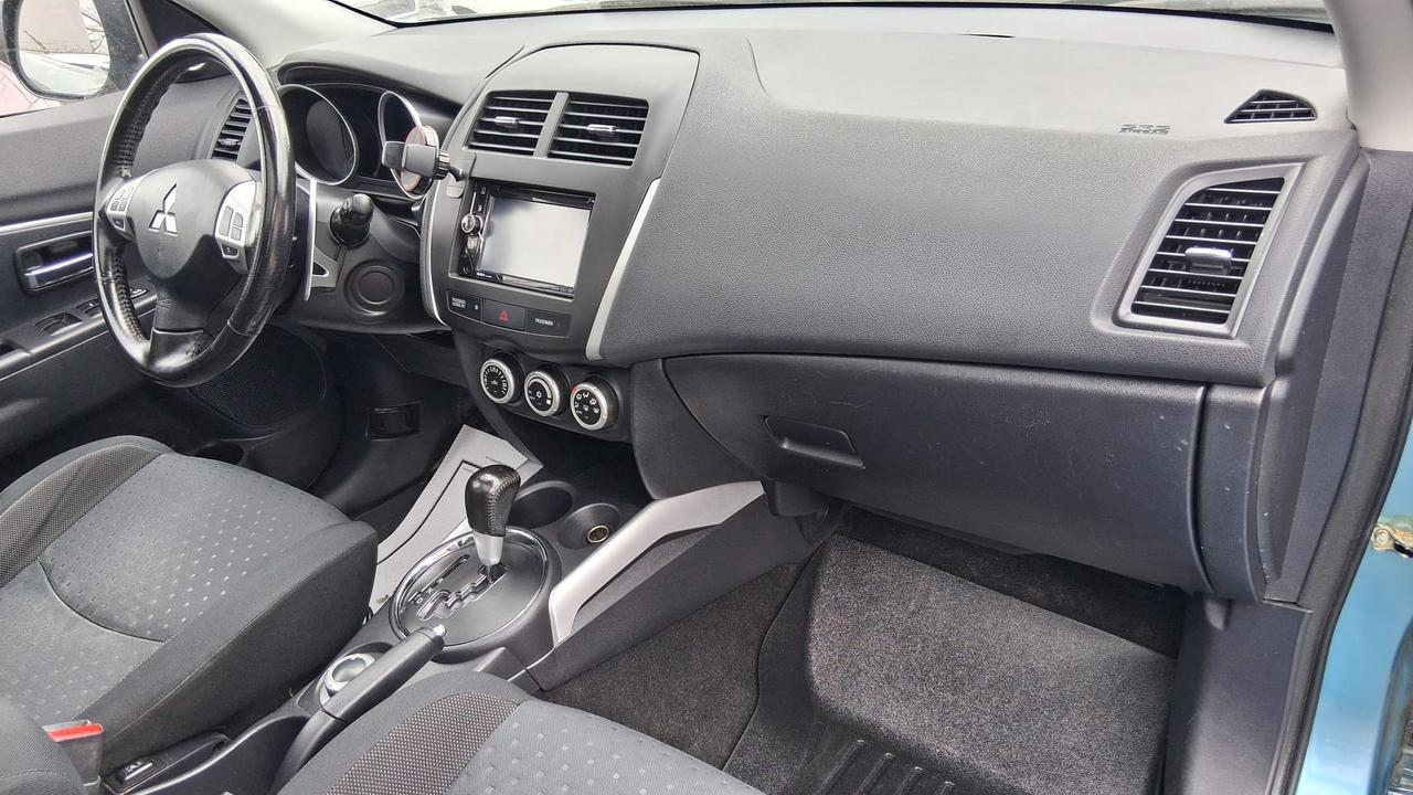 2011 Mitsubishi RVR GT Photo