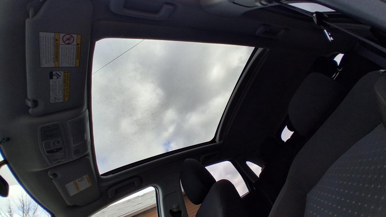 2011 Mitsubishi RVR GT Photo