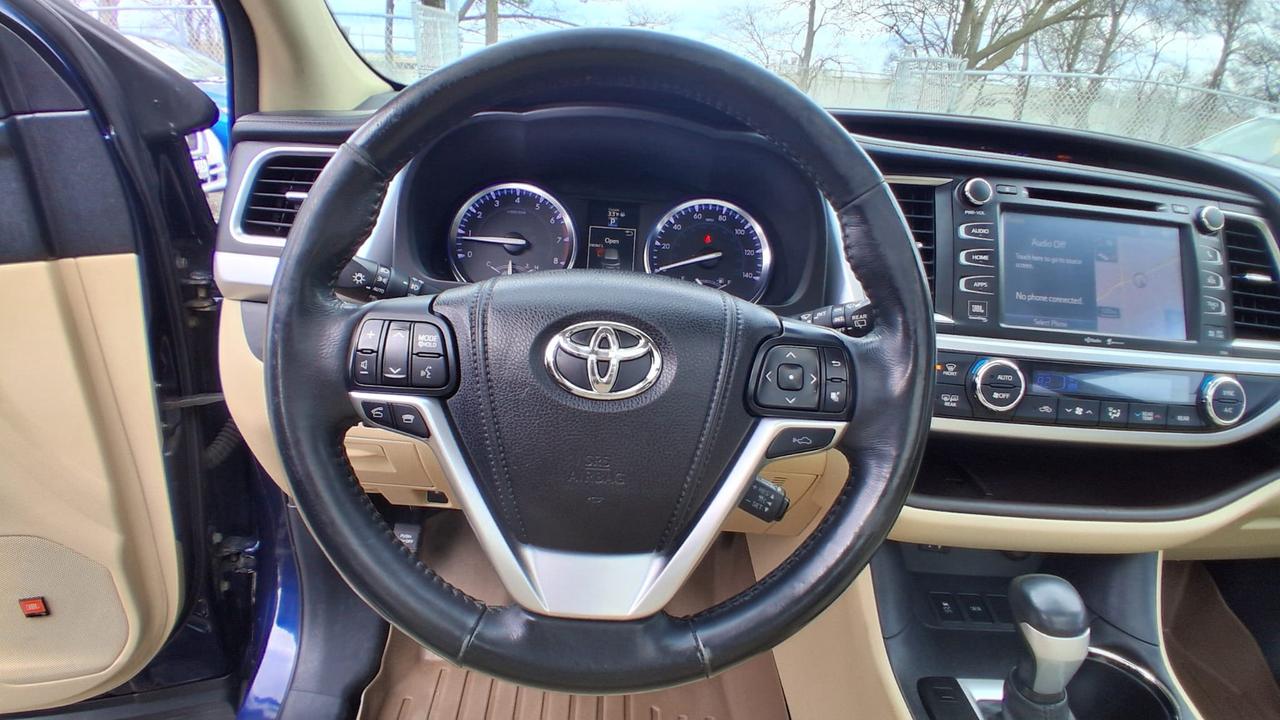 2015 Toyota Highlander LIMITED  Photo