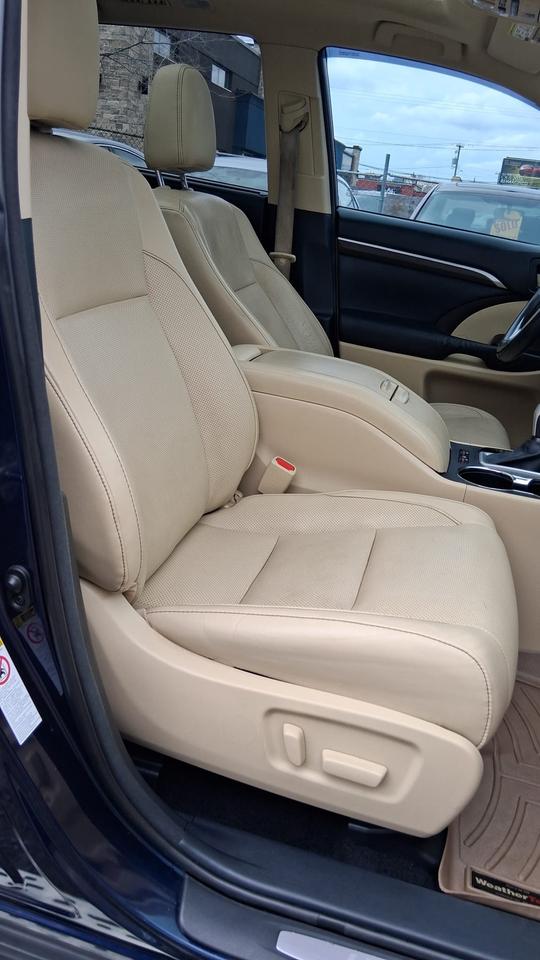 2015 Toyota Highlander LIMITED  Photo