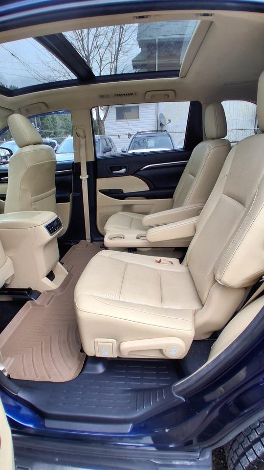 2015 Toyota Highlander LIMITED  Photo