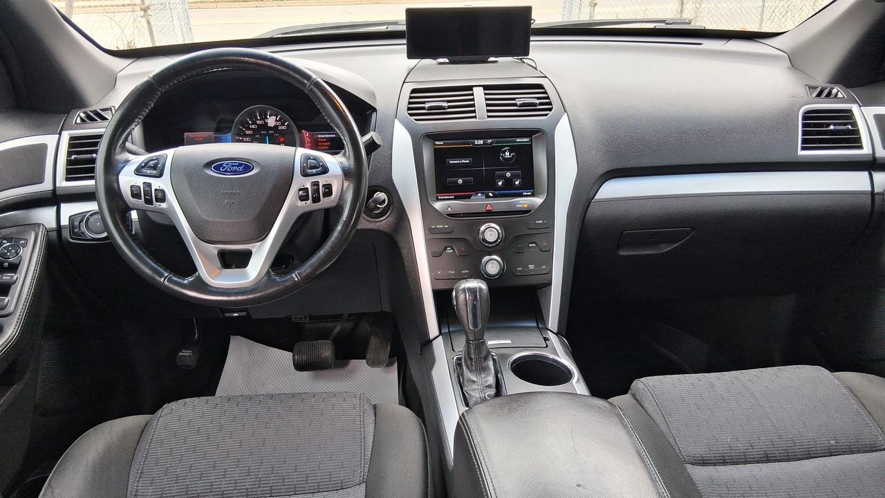 2013 Ford Explorer XLT Photo
