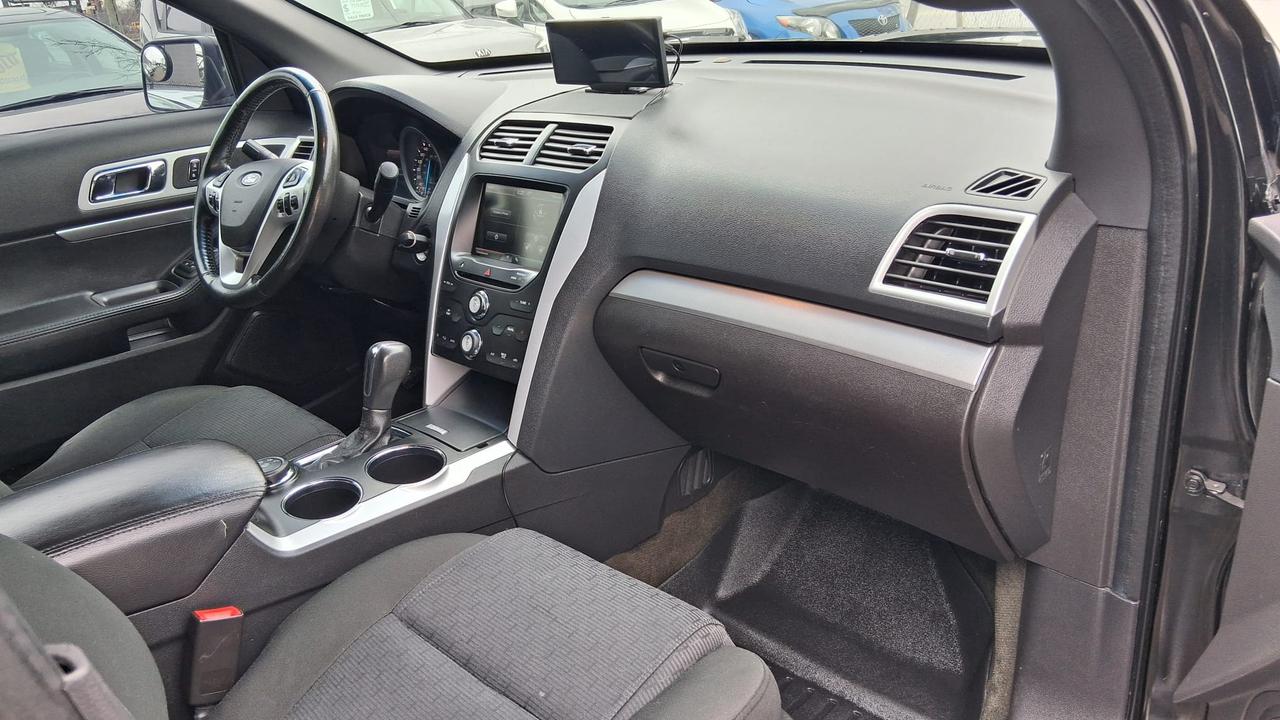 2013 Ford Explorer XLT Photo