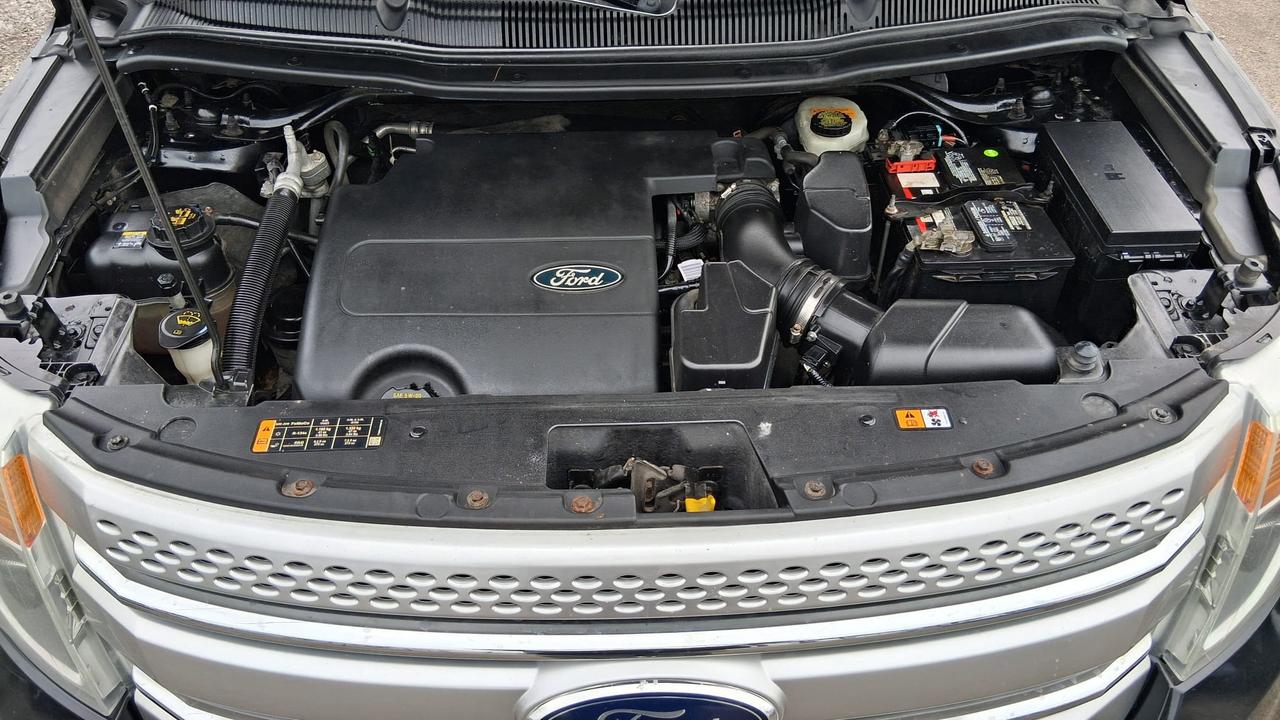 2013 Ford Explorer XLT Photo