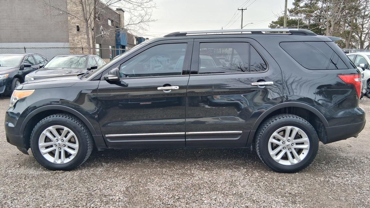 2013 Ford Explorer XLT Photo3