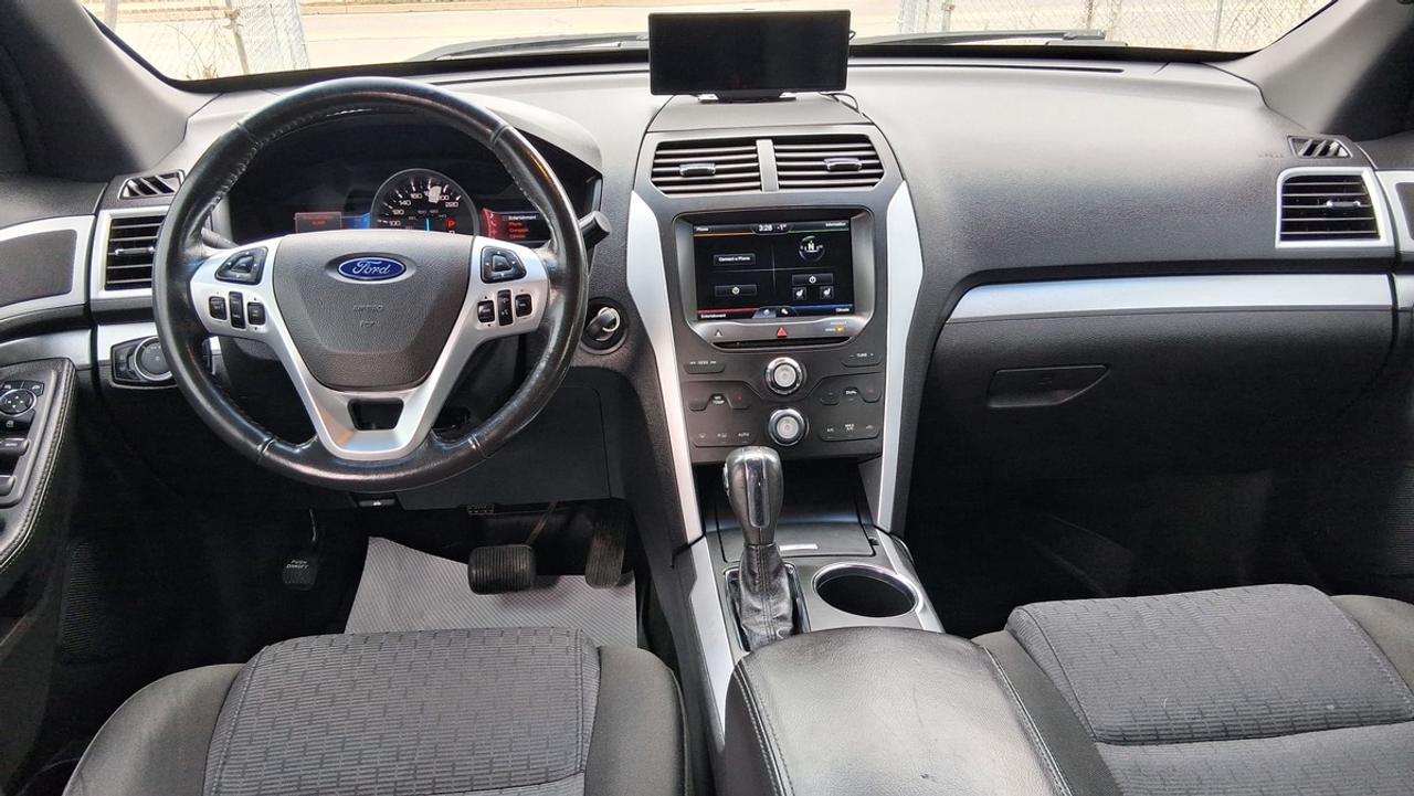 2013 Ford Explorer XLT Photo