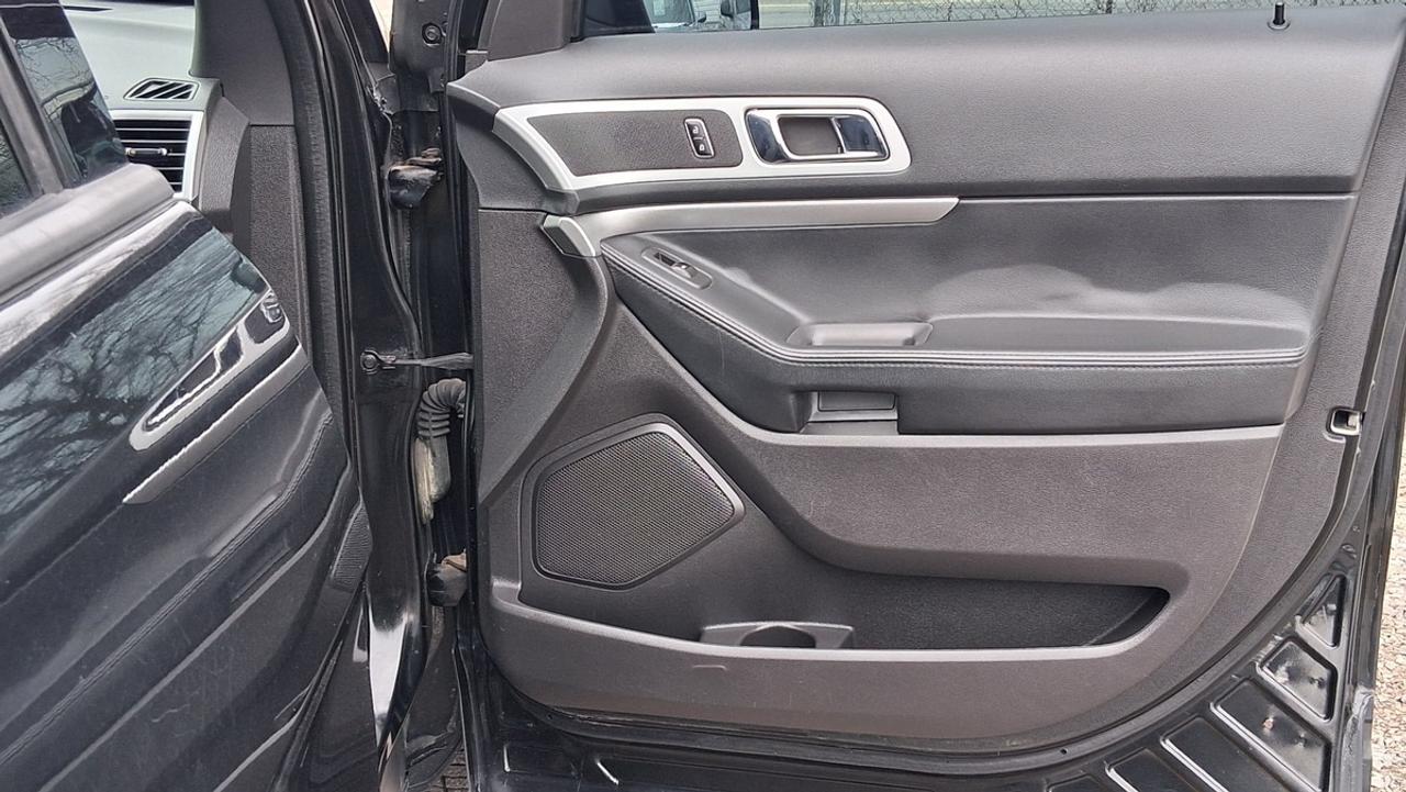 2013 Ford Explorer XLT Photo