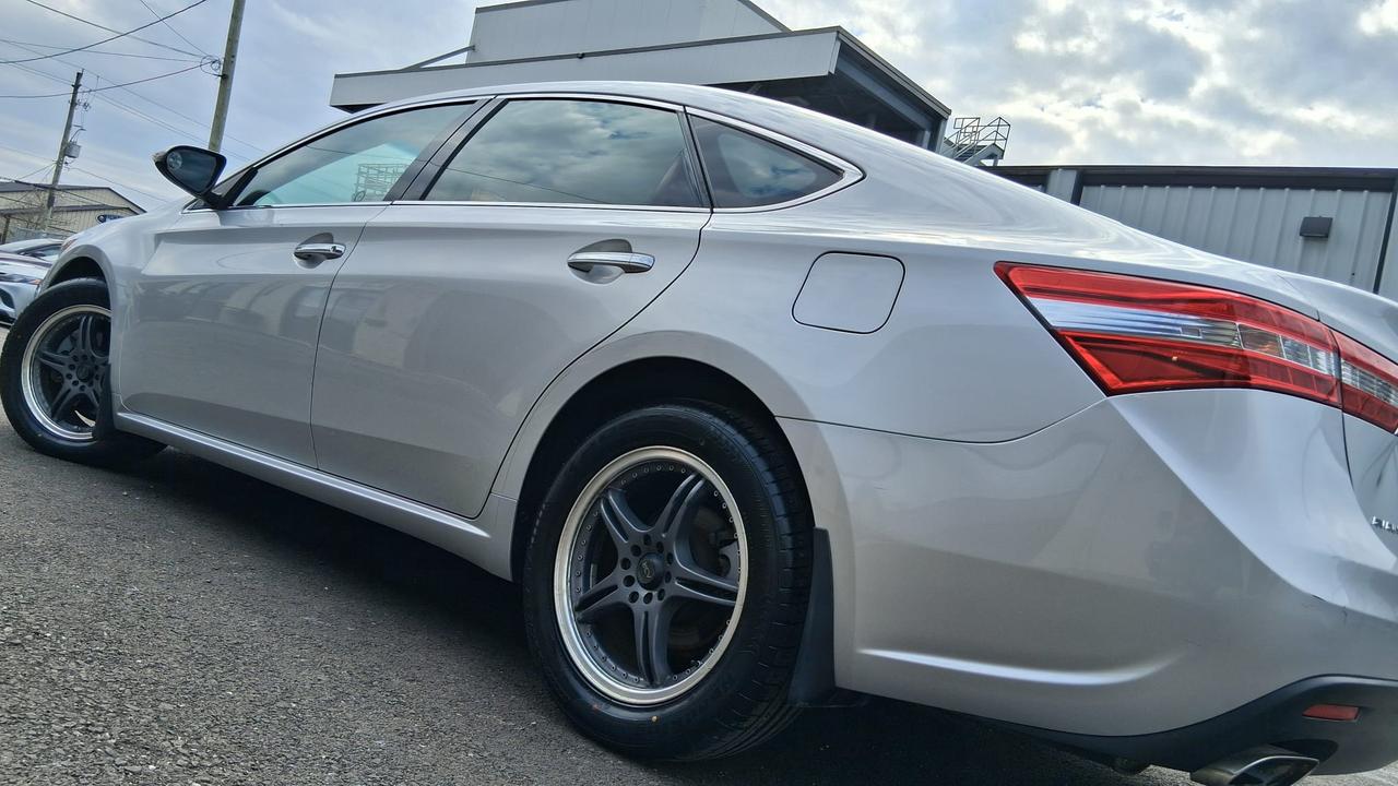 2013 Toyota Avalon XLE Photo