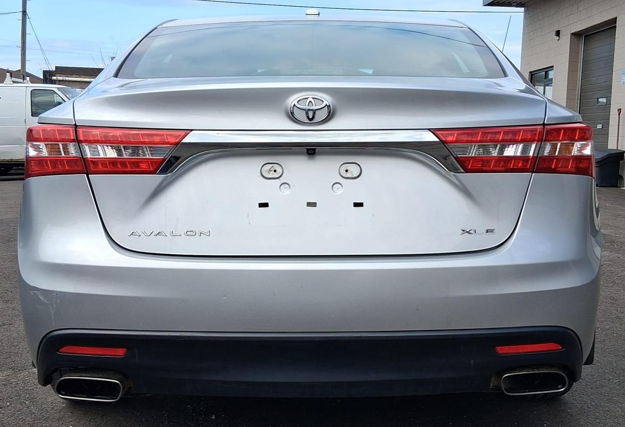 2013 Toyota Avalon XLE Photo