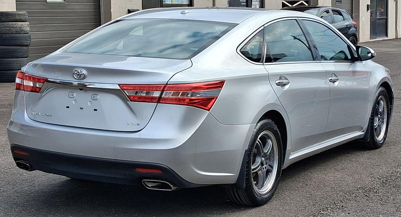 2013 Toyota Avalon XLE Photo