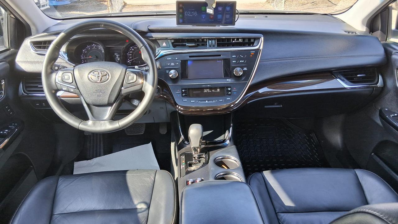 2013 Toyota Avalon XLE Photo