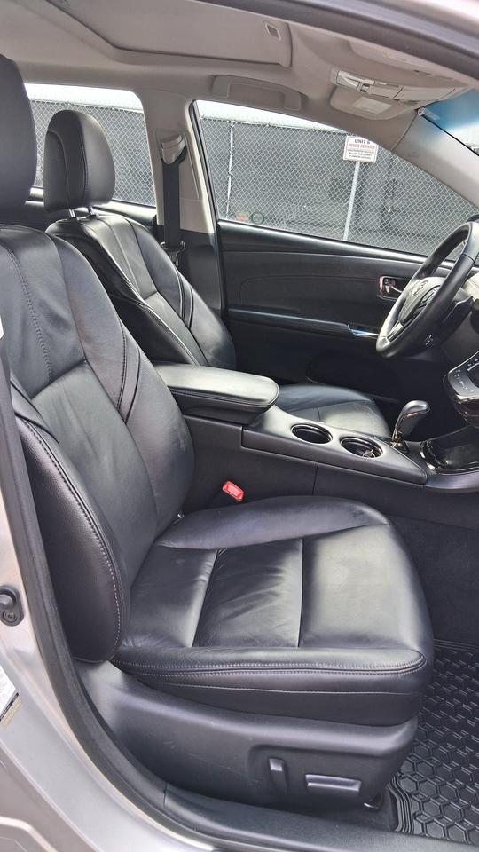 2013 Toyota Avalon XLE Photo