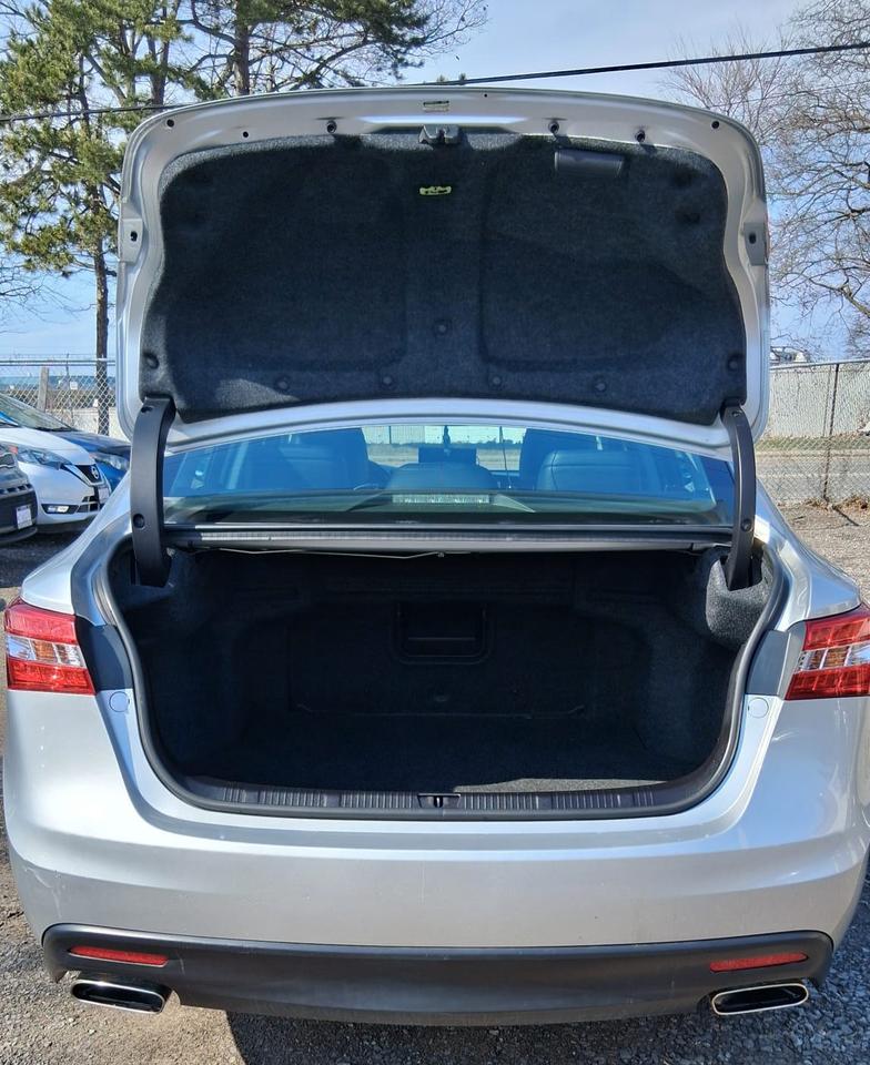 2013 Toyota Avalon XLE Photo