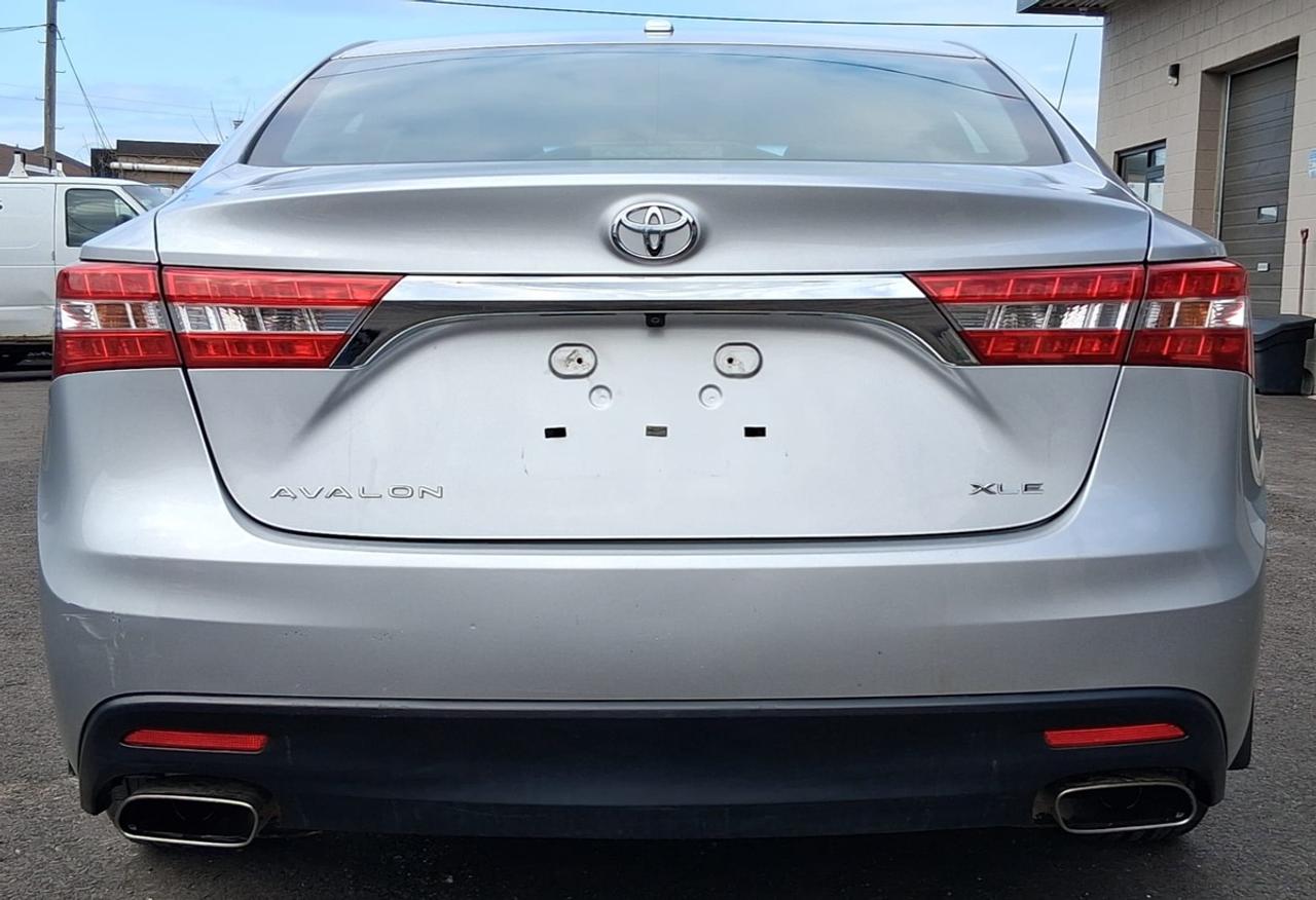 2013 Toyota Avalon XLE Photo