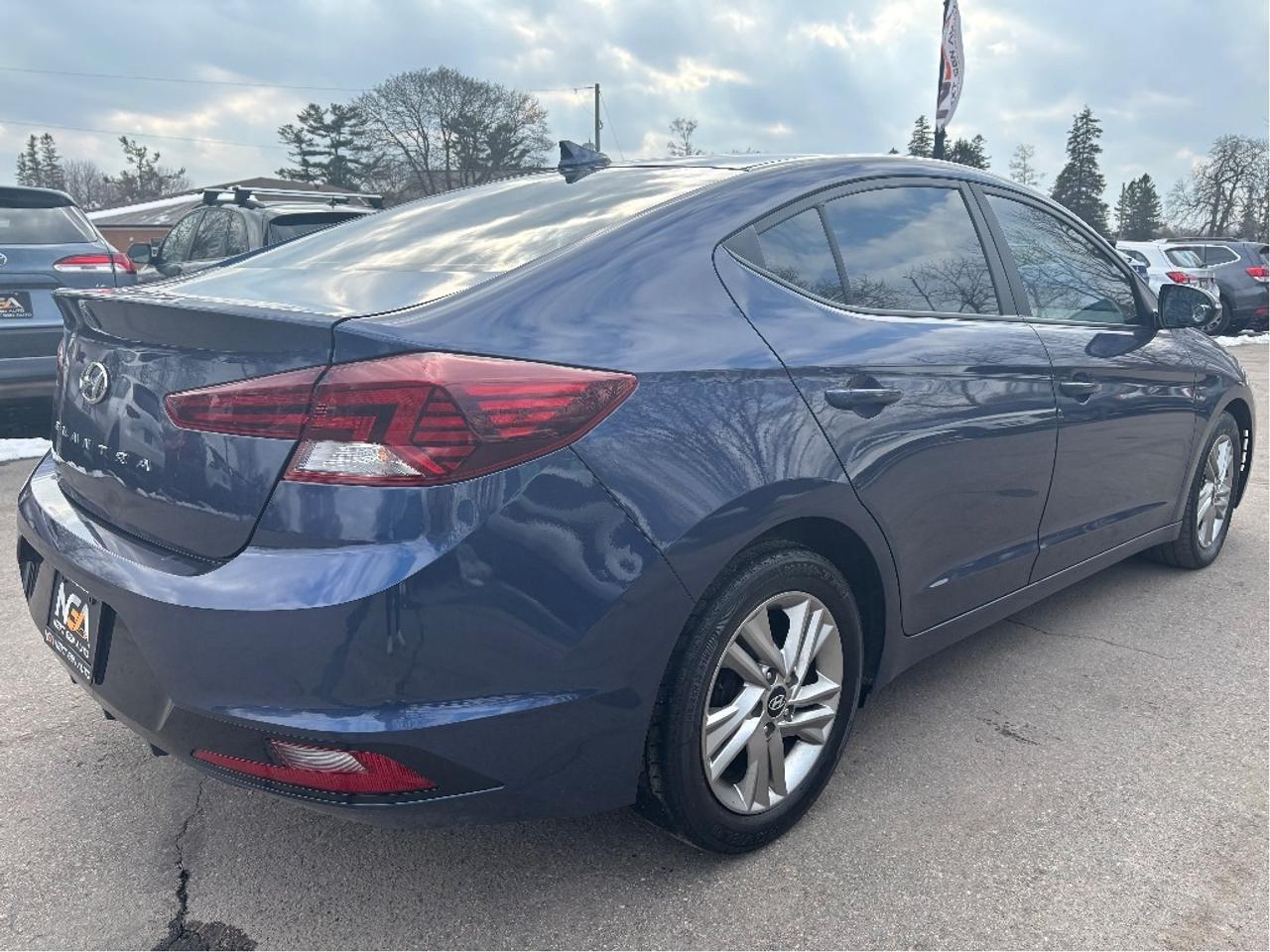 2019 Hyundai Elantra Preferred HEATED STEERING CARPLAY CLEAN CARF Photo