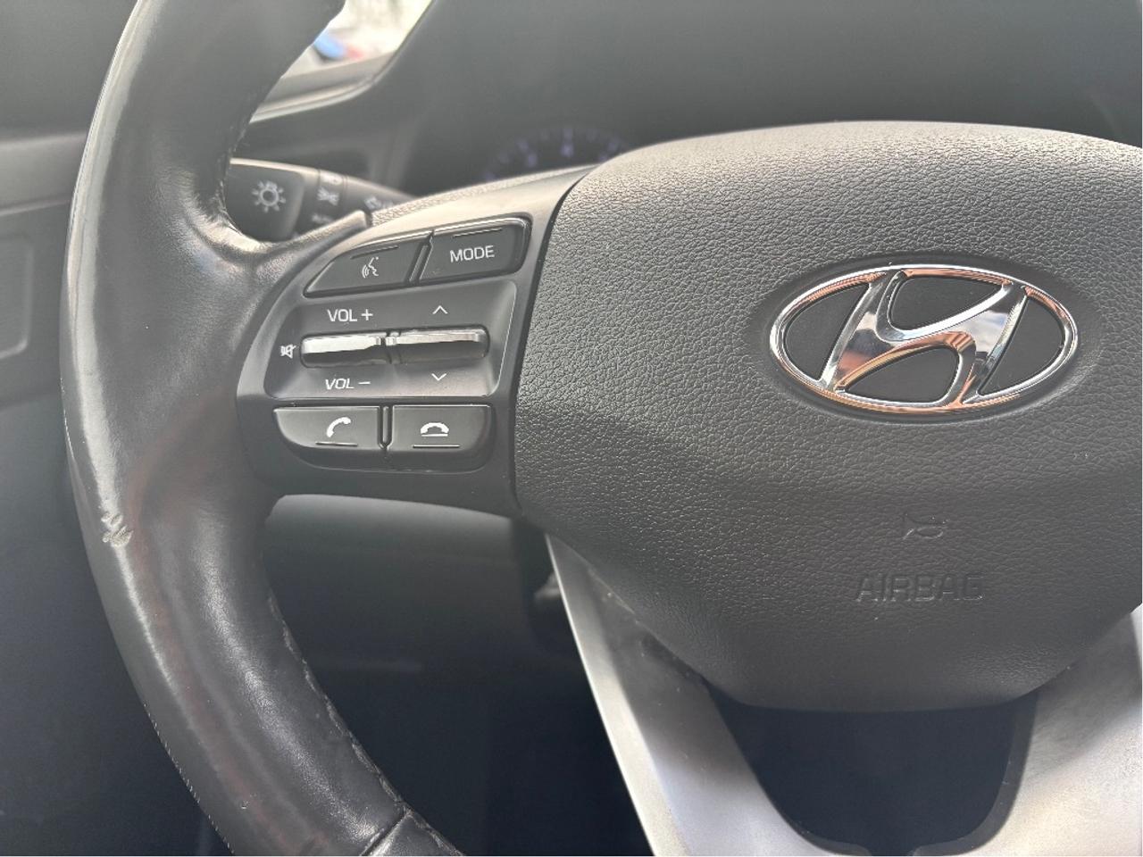 2019 Hyundai Elantra Preferred HEATED STEERING CARPLAY CLEAN CARF Photo