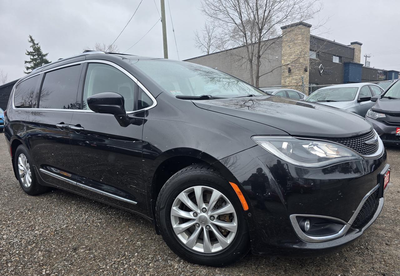 2019 Chrysler Pacifica Touring L Photo