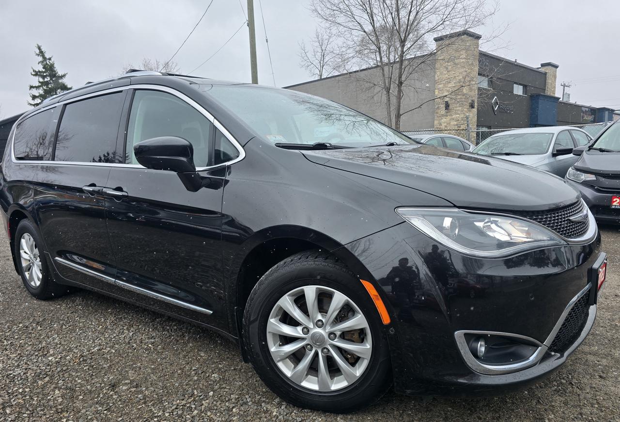 2019 Chrysler Pacifica Touring L Photo