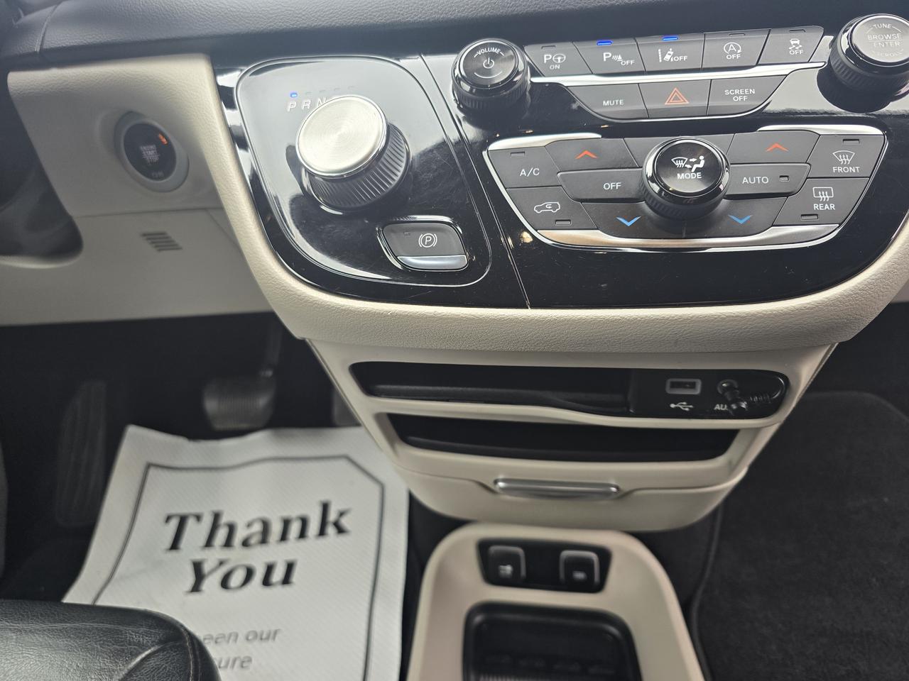 2019 Chrysler Pacifica Touring L Photo