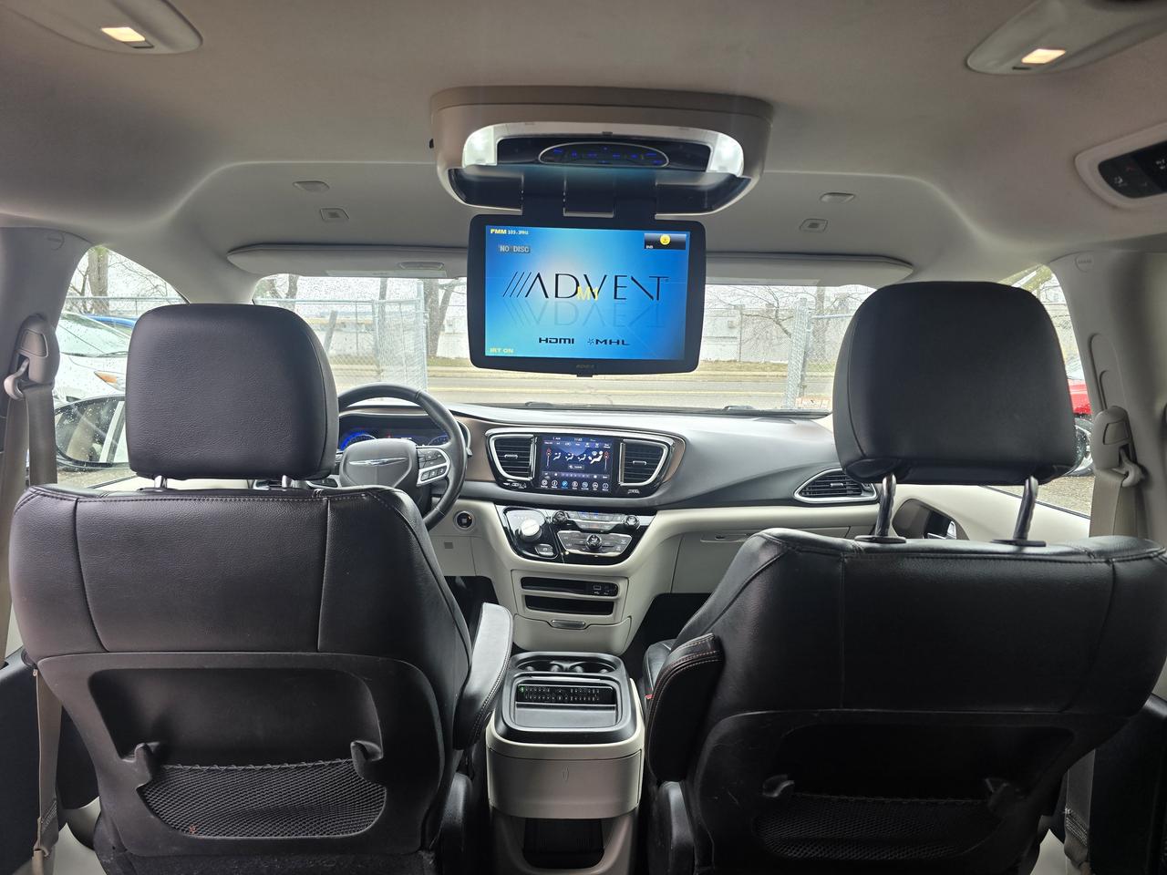 2019 Chrysler Pacifica Touring L Photo