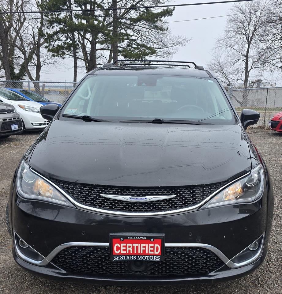 2019 Chrysler Pacifica Touring L Photo