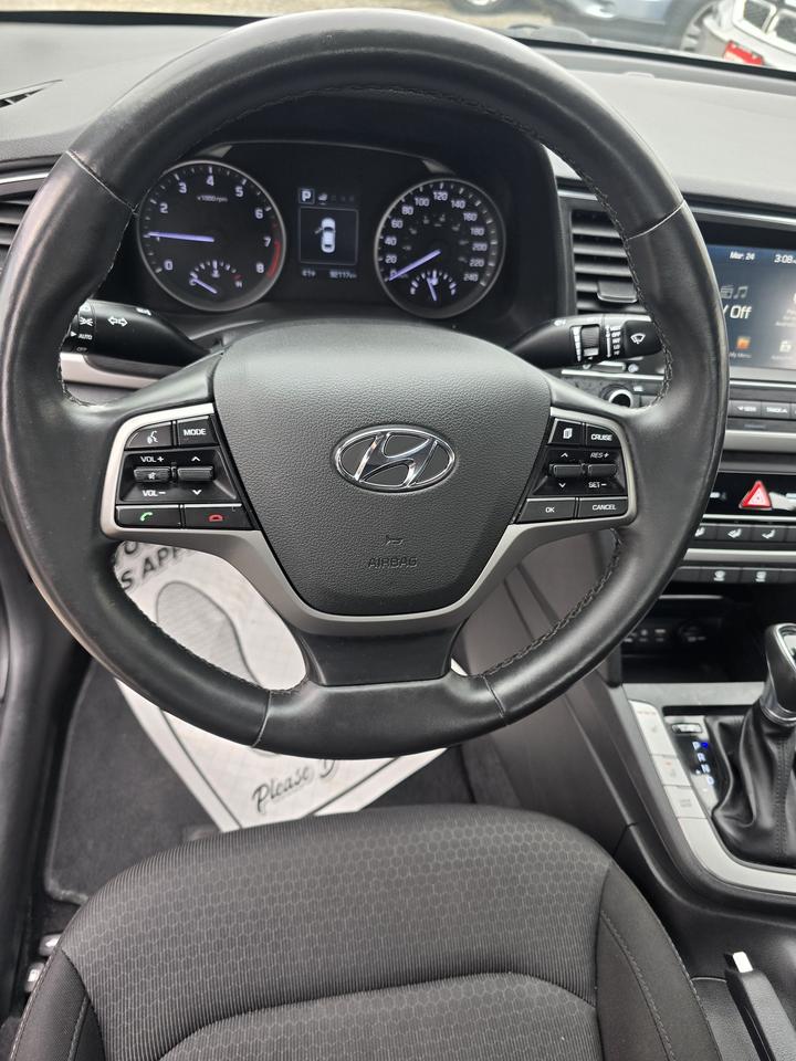 2018 Hyundai Elantra SEL Photo