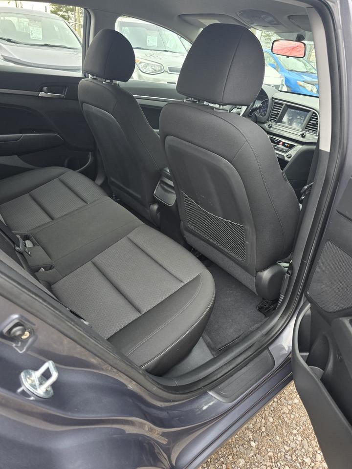 2018 Hyundai Elantra SEL Photo