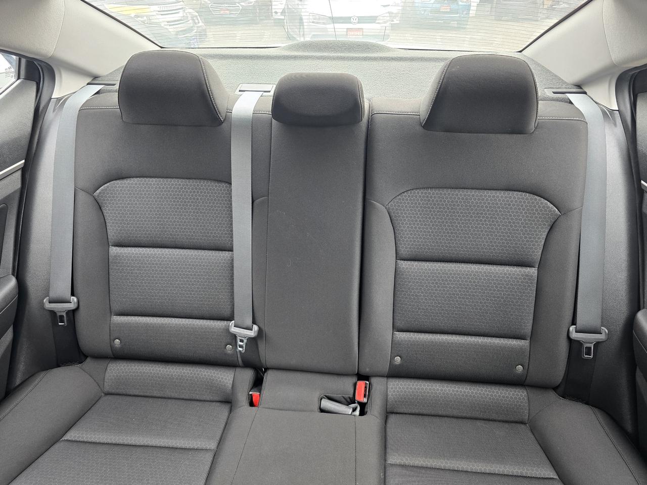 2018 Hyundai Elantra SEL Photo