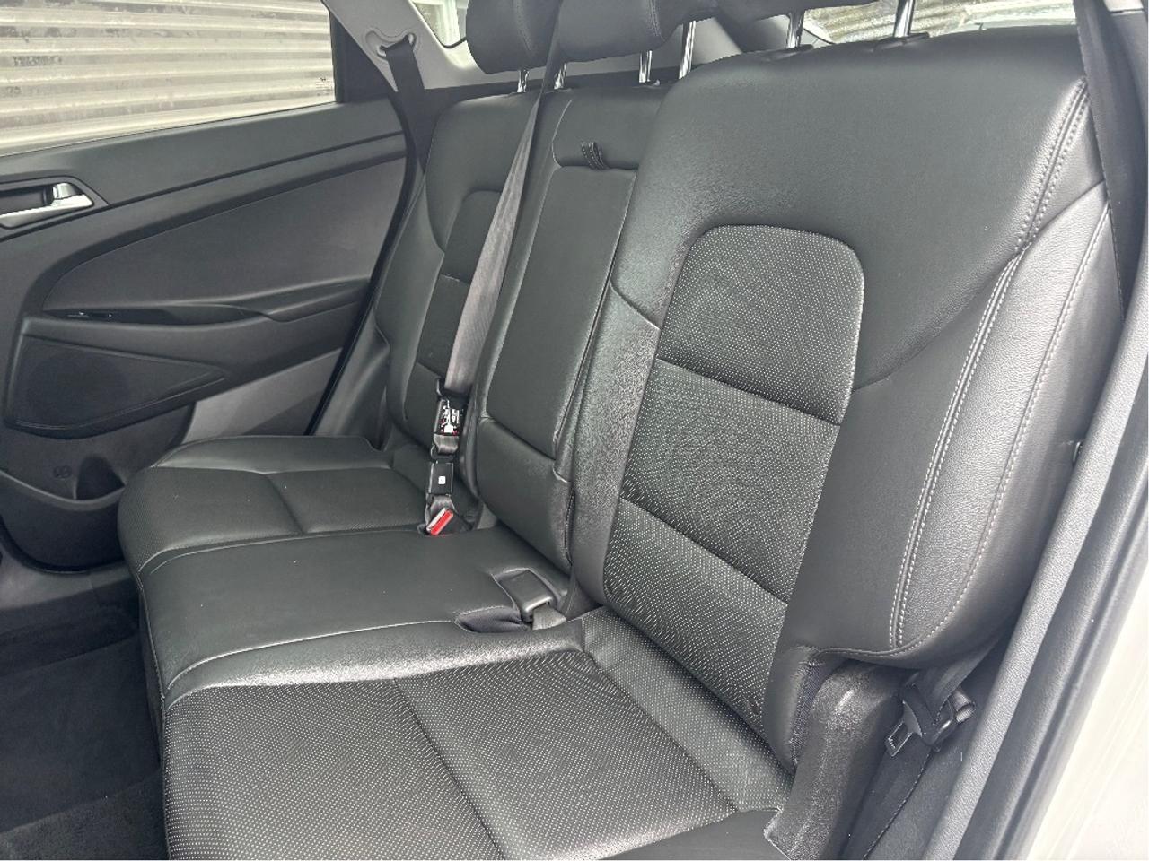 2021 Hyundai Tucson Preferred AWD LEATHER PANO ROOF ONE OWNER Photo