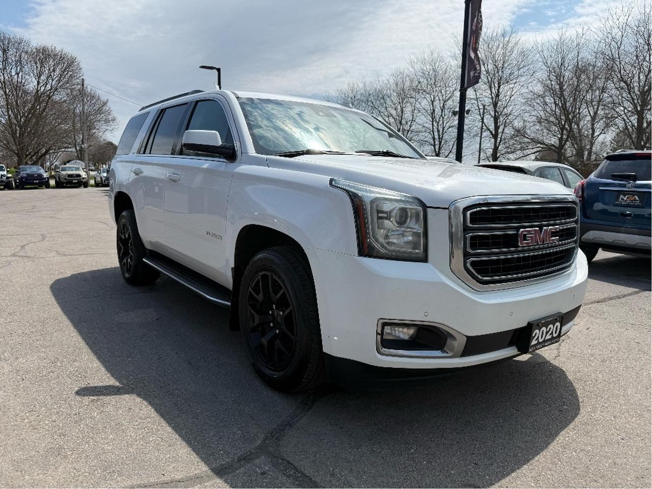 2020 GMC Yukon SLT 7 PASS DRIVER ALERT PKG LEATHER NAV Photo