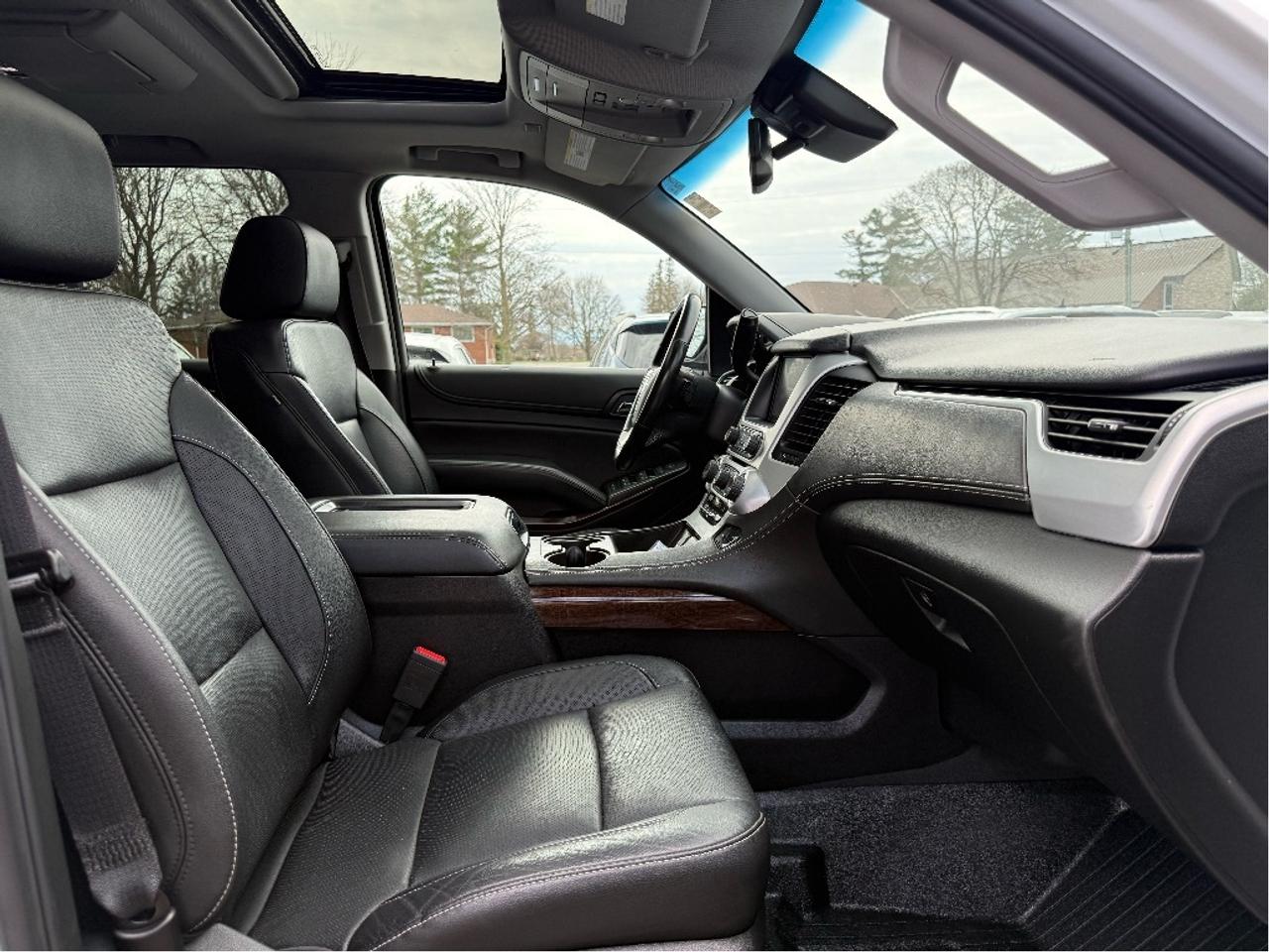 2020 GMC Yukon SLT 7 PASS DRIVER ALERT PKG LEATHER NAV Photo