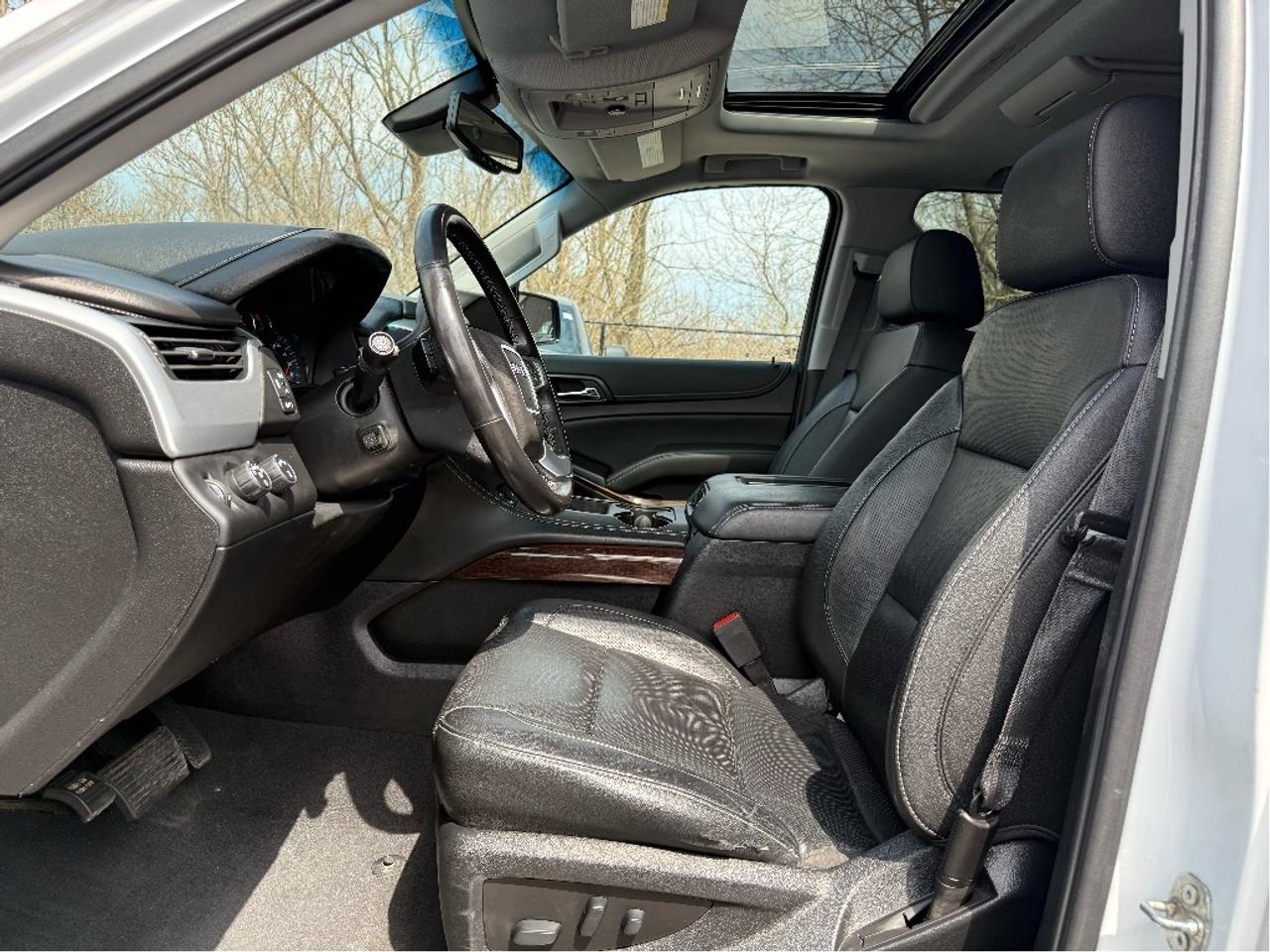 2020 GMC Yukon SLT 7 PASS DRIVER ALERT PKG LEATHER NAV Photo