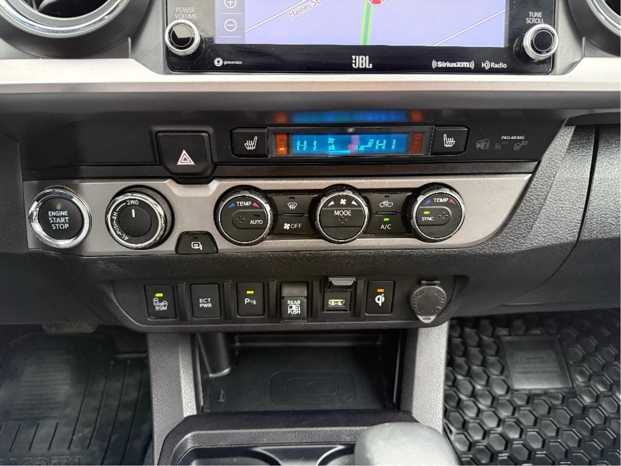 2023 Toyota Tacoma Nightshade V6 LEATHER NAV ROOF CLEAN CARFA Photo