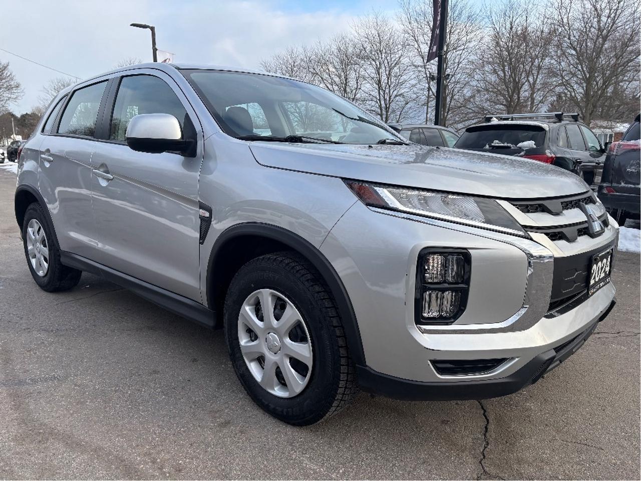 2024 Mitsubishi RVR ES 4WD CARPLAY HEATED SEATS CLEAN CARFAX Photo