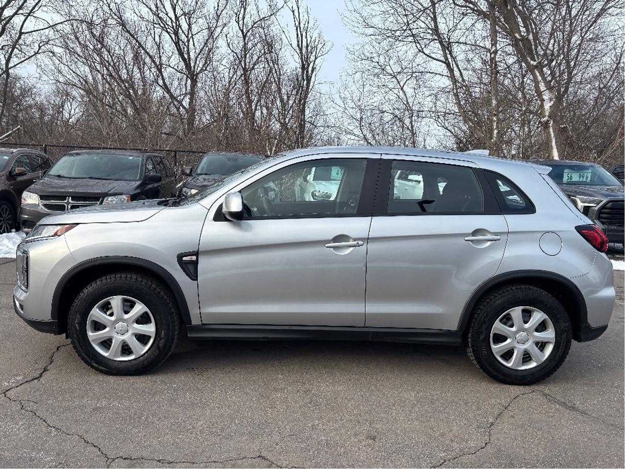2024 Mitsubishi RVR ES 4WD CARPLAY HEATED SEATS CLEAN CARFAX Photo